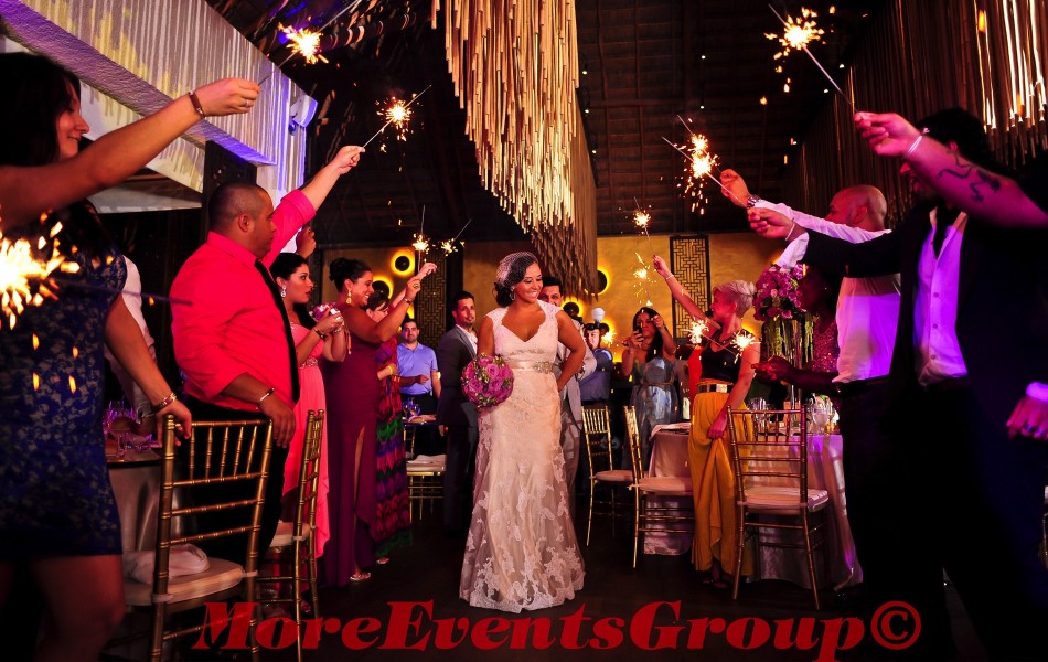 beach004-moreeventsgroup-destinations-events1