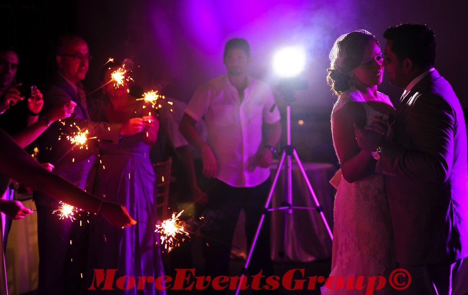 beach005-moreeventsgroup-destinations-events1